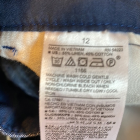 Women’s old navy shorts FREE SHIPPING - Picture 4 of 4